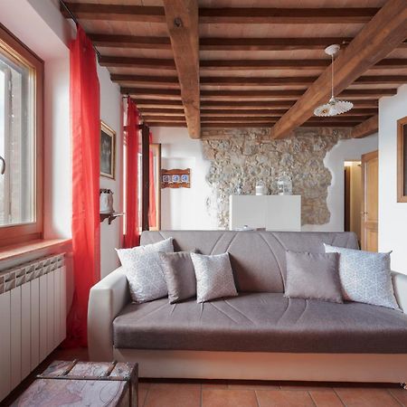 La Folaga Del Trasimeno Villa Magione Buitenkant foto
